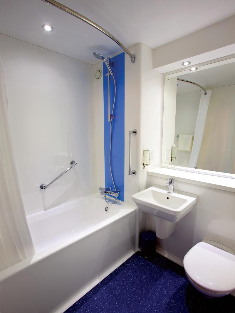 Travelodge London Richmond Central Eksteriør bilde